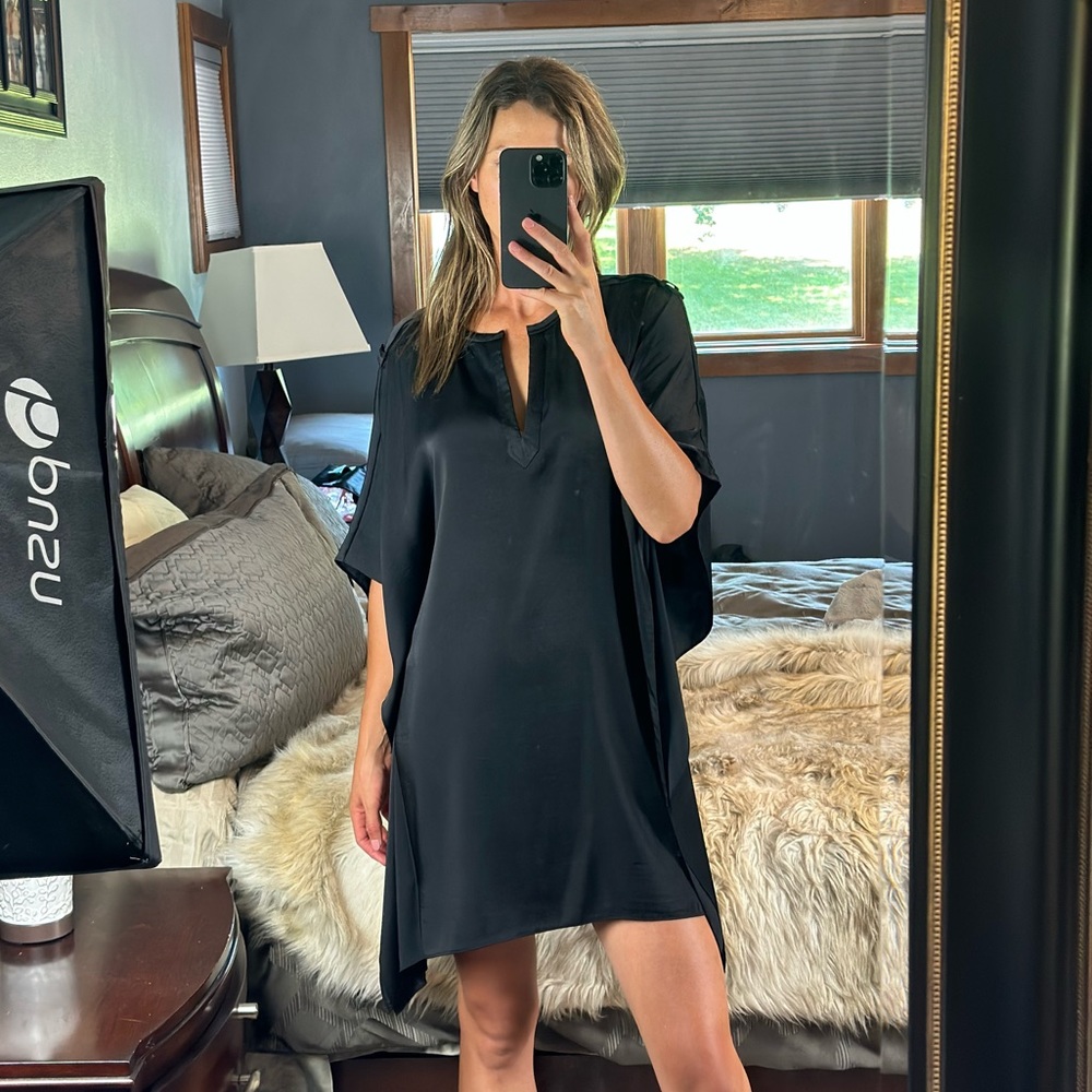 BCBGMAXAZRIA Black V-Neck Dress, XS/S